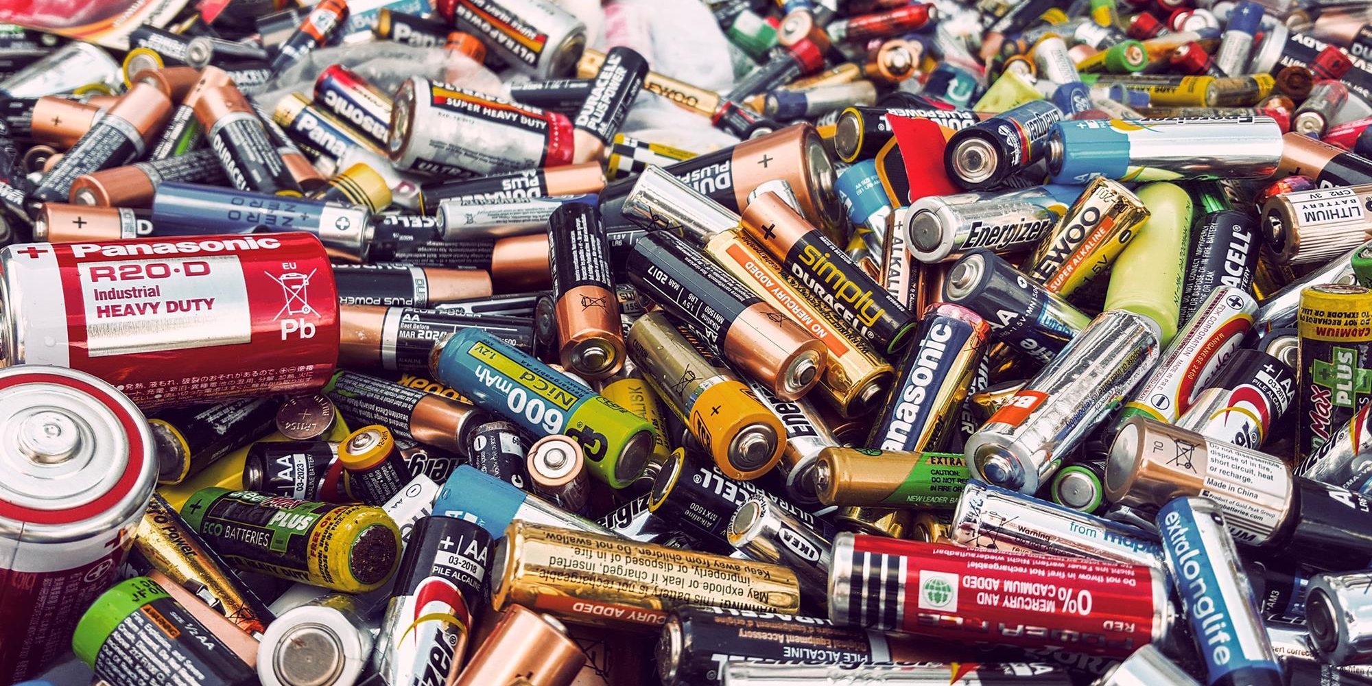 Tips for Battery Handling & Disposal
